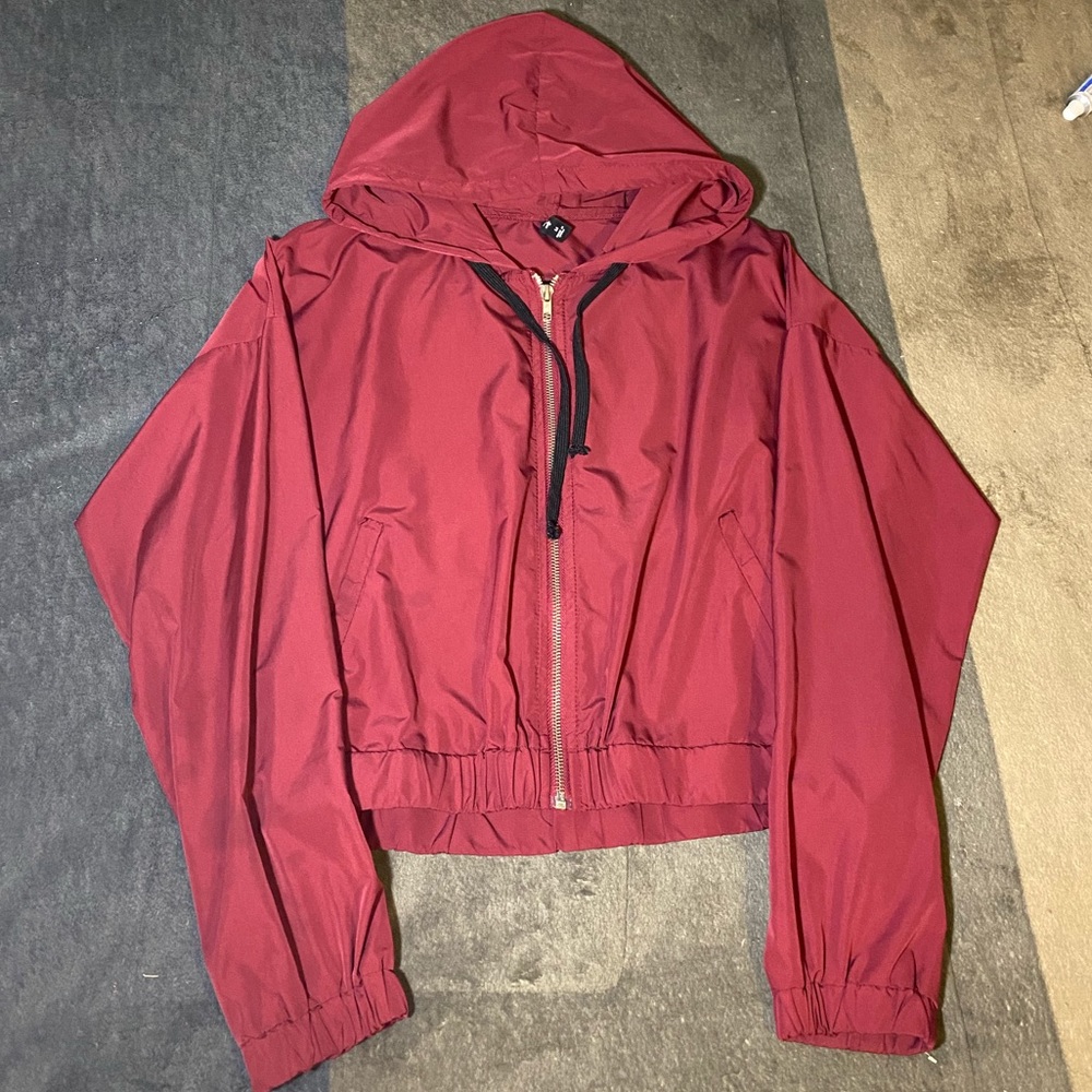 Cropped Burgundy Wind breaker Size Small